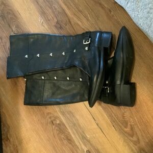 Women’s black leather boots